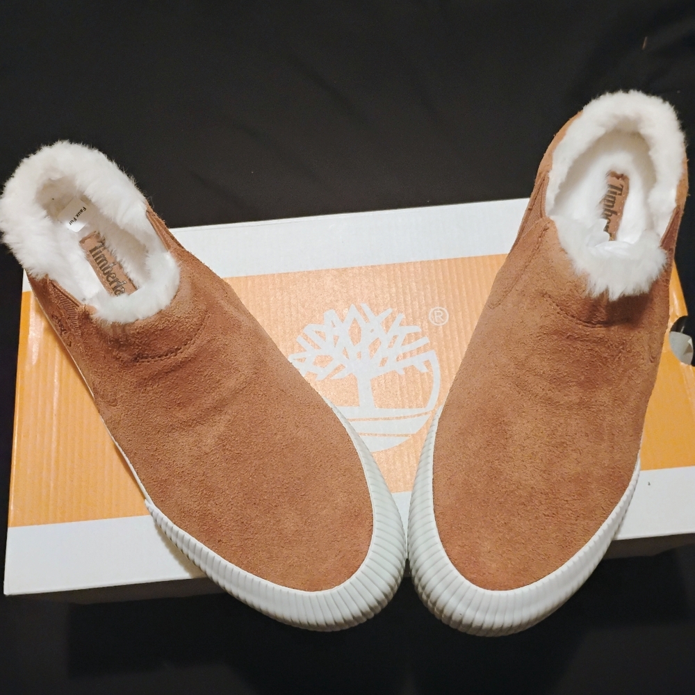 Women's slides